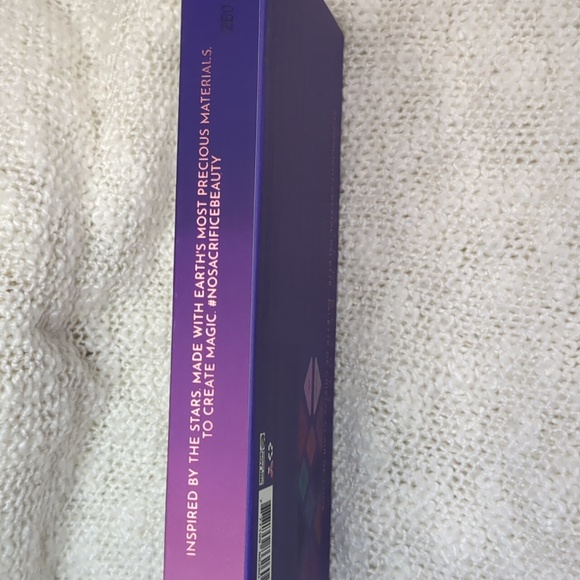 ĀTHR Beauty MOONLIGHT CRYSTAL PALETTE, 8 X 1.5g/0.05oz4 X 1.25g/0.04oz - Picture 15 of 15